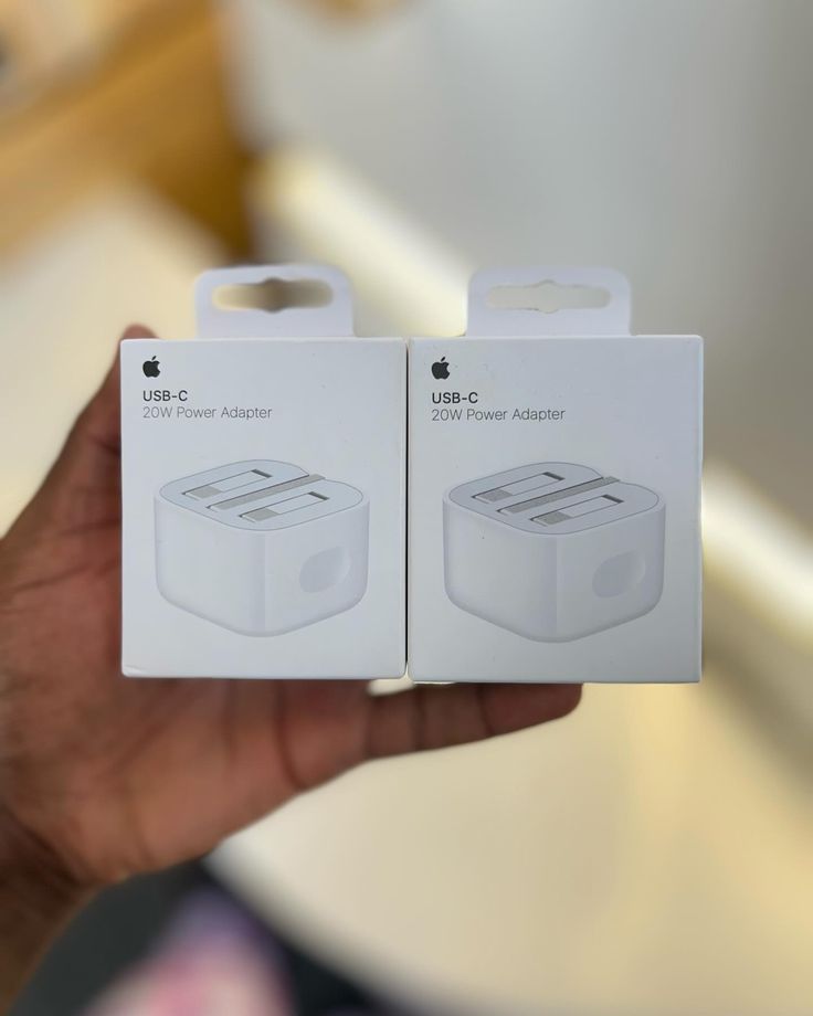 iPhone 20W Power Adapter